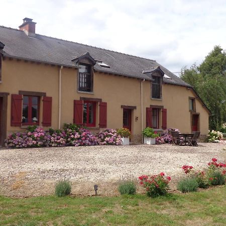 Chambres D'Hotes Domaine Du Bois-Basset Saint-Onen-la-Chapelle Luaran gambar
